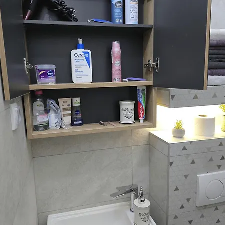 Lägenhet Monument To Vuk *