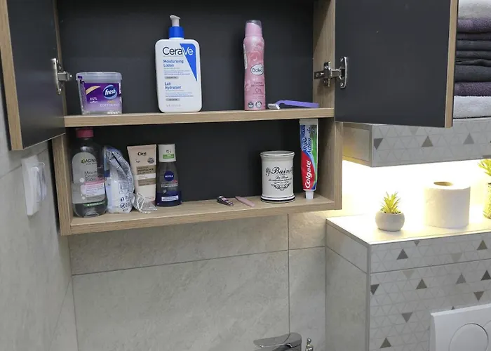 아파트 Monument To Vuk *